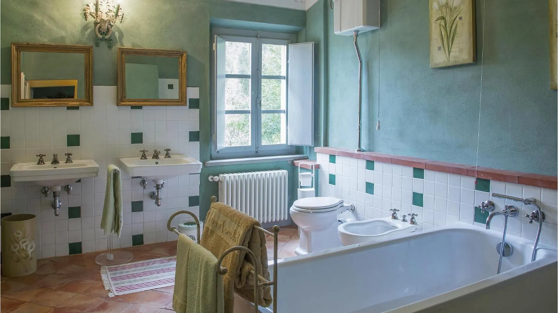 Castagneto Villa Ghizzano 0*,